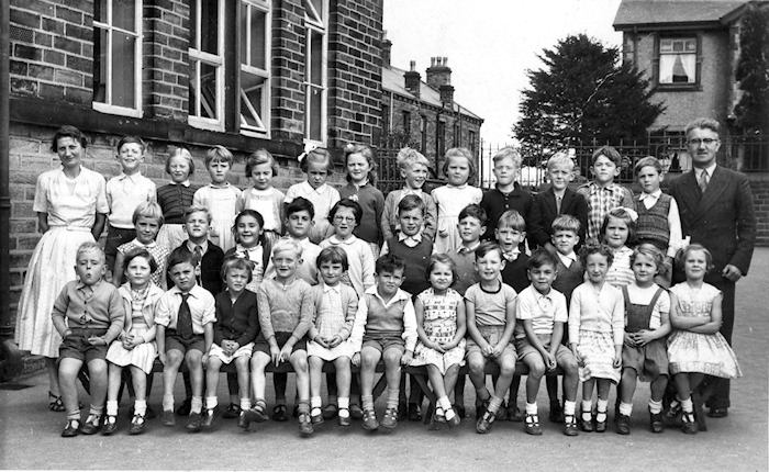 Mrs Bell's class 1957